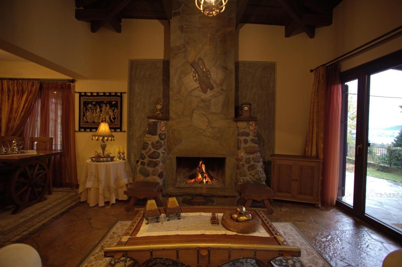 הוילה יואנינה Wood And Stone מראה חיצוני תמונה