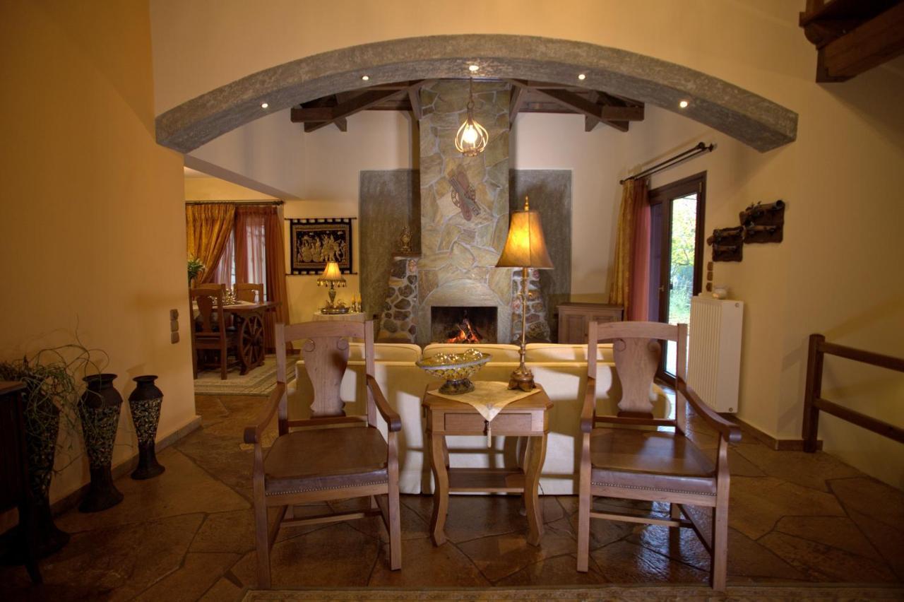 הוילה יואנינה Wood And Stone מראה חיצוני תמונה