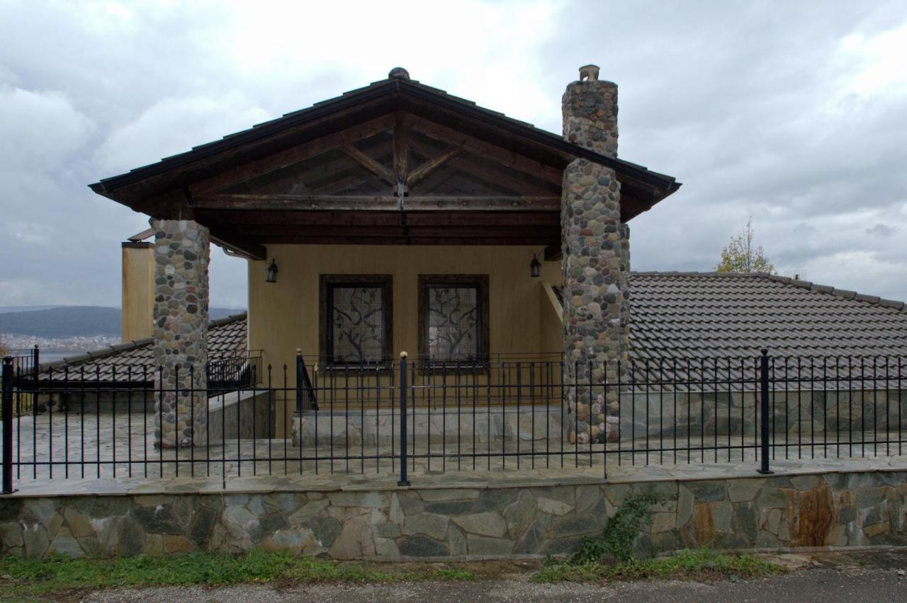 הוילה יואנינה Wood And Stone מראה חיצוני תמונה